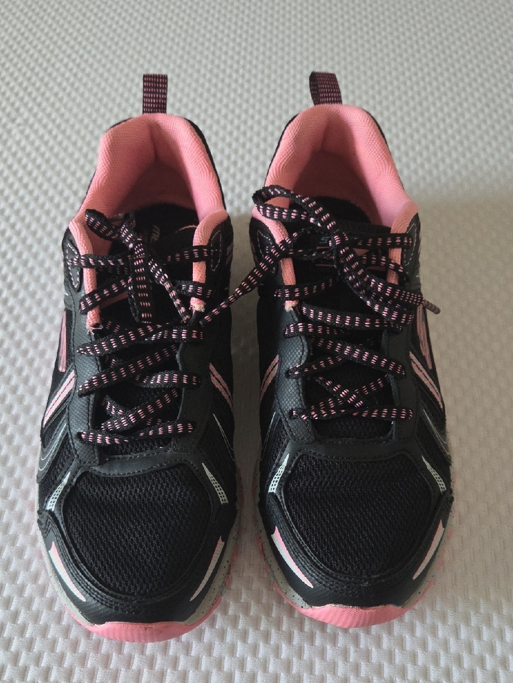 Skechers Black and Pink Women's Athletic Sneakers